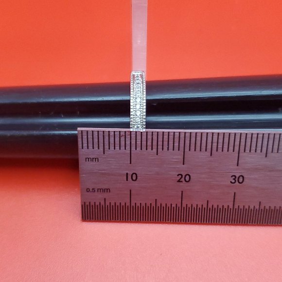 Size 6 925 Sterling Silver Cute Small Cubic Zirconia Clear Gems Ring - Picture 6 of 7